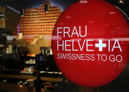 Frau Helvetia Filiale mit Logo Thumbnail
